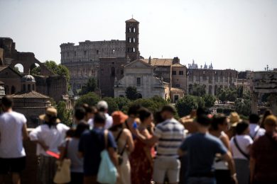 Boom di turismo in Italia nel 2024: 458 milioni di presenze. Crescono del 7,4% i visitatori stranieri