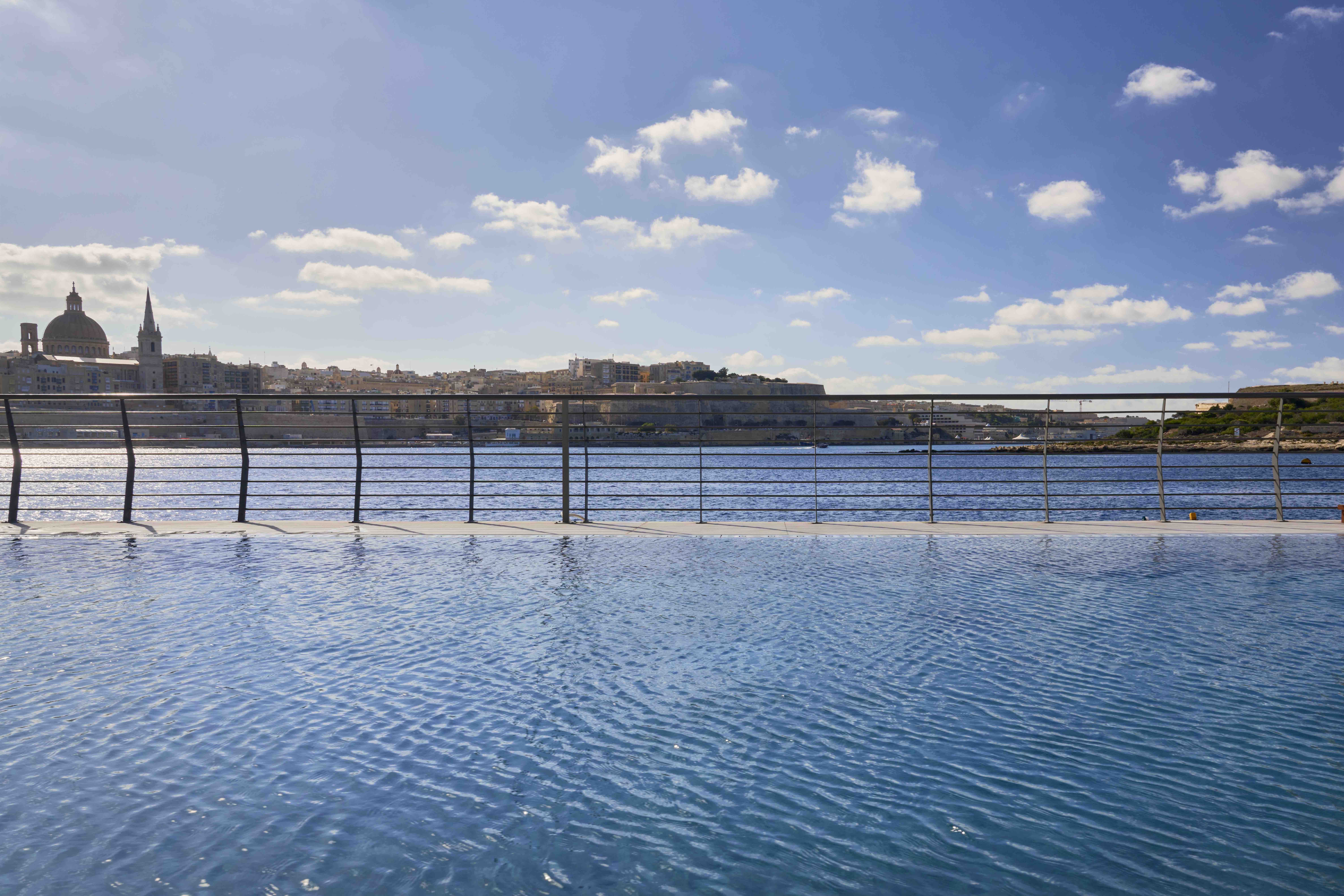 Primo maggio, idee per un tuffo nel primo assaggio di vacanze