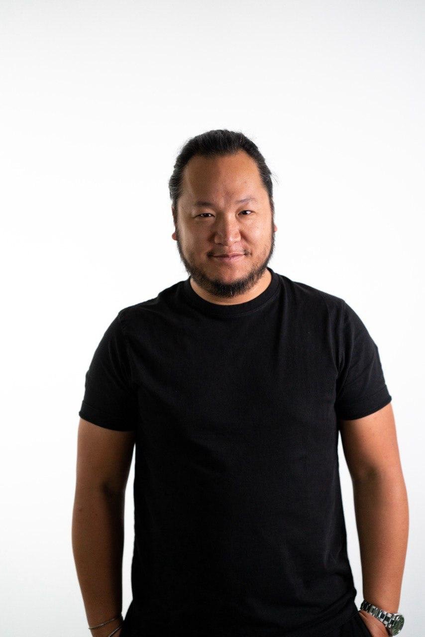 Le scarpe di lusso? Fatte a mano, in Italia, da un cinese «italian style» Le scarpe di lusso? Fatte a mano, in Italia, da un cinese «italian style»