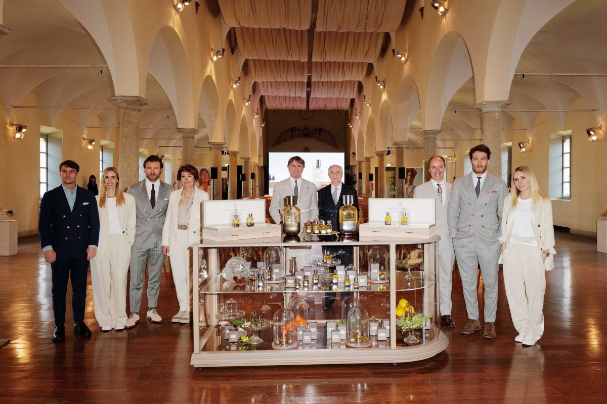 Galleria foto 'I profumi, miscele di moda, desideri e potere magico olfattivo' - foto 10