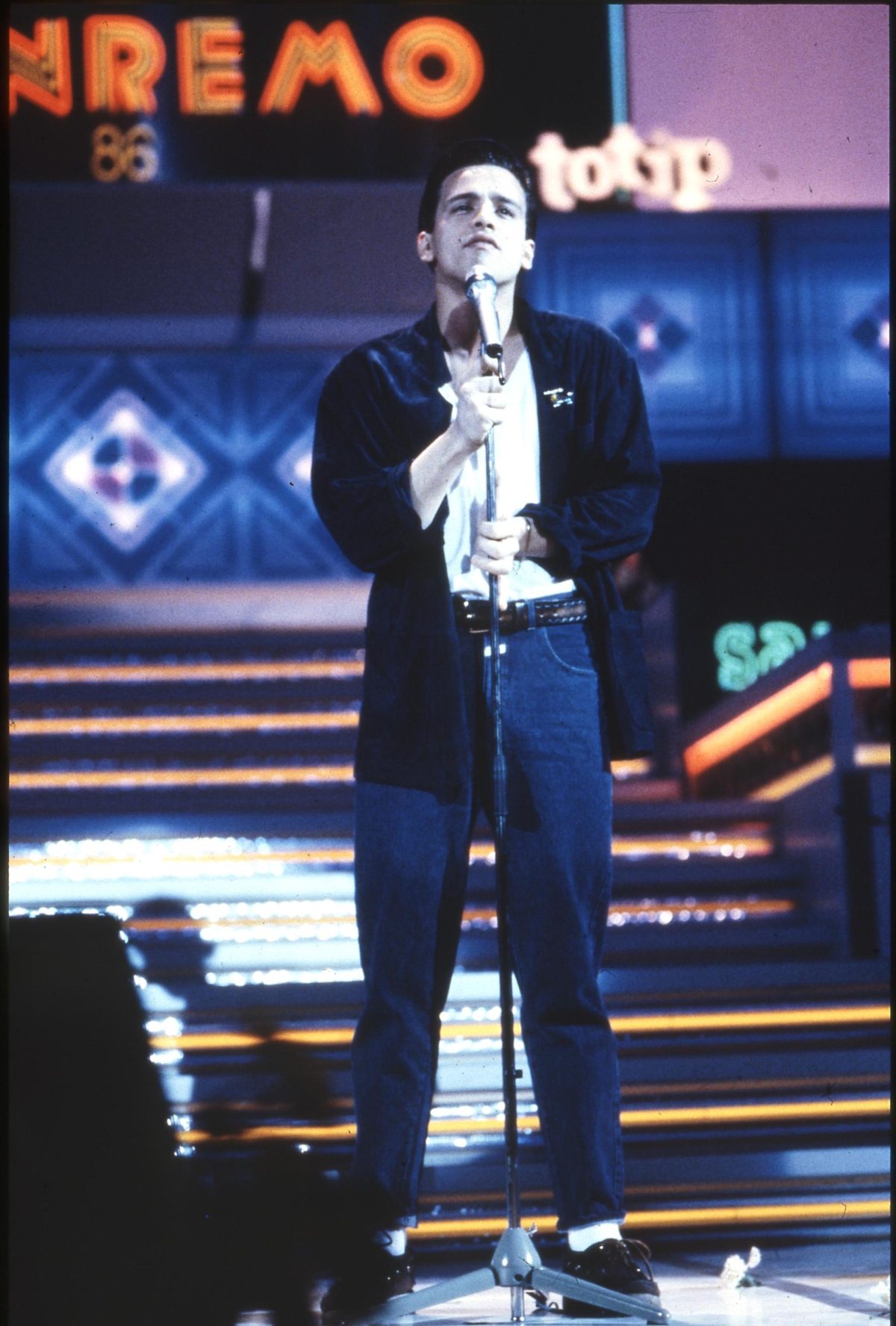 Galleria foto 'I cambiamenti del menswear negli anni al Festival di Sanremo' - foto 5