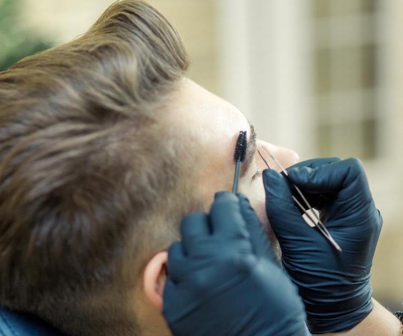 The Brow trend, consigli e atelier per uno sguardo indimenticabile