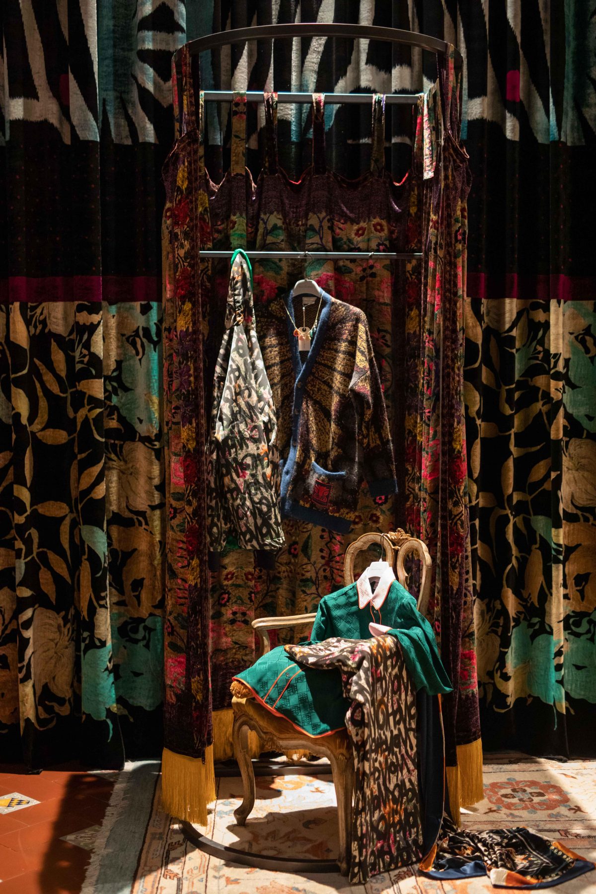 Galleria foto 'Moda formale (ma non classica) e artistica a Pitti Uomo 103' - foto 2