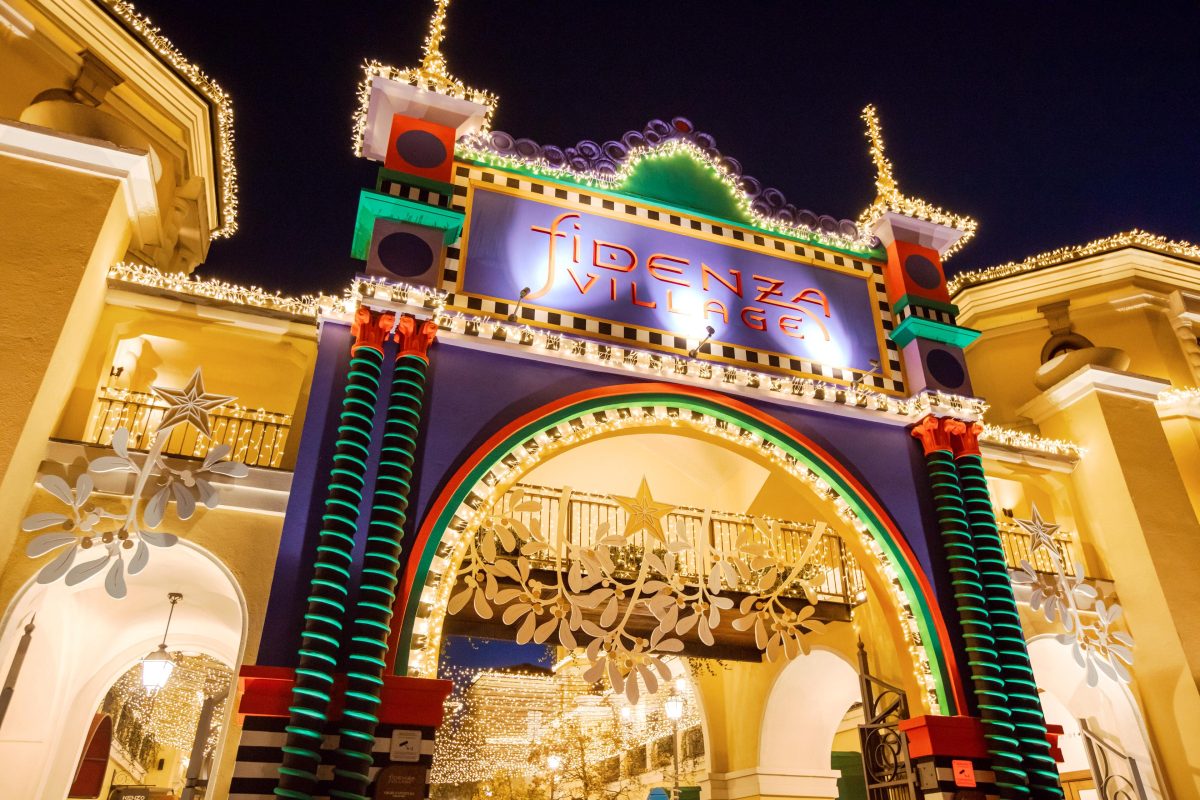 Galleria foto 'Le strade dei grandi mall si animano con la magia del Natale' - foto 2