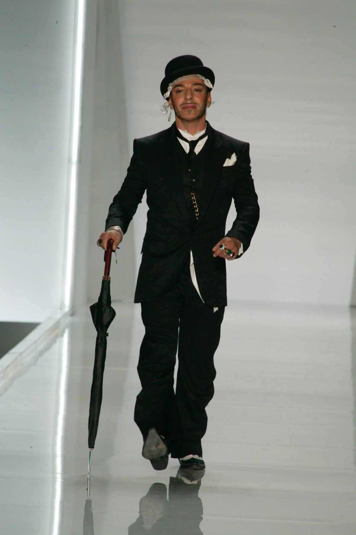 Galleria foto 'John Galliano, la storia dell’enfant prodige' - foto 24