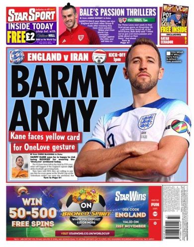 Inghilterra in ginocchio, polemica sulla fascia arcobaleno