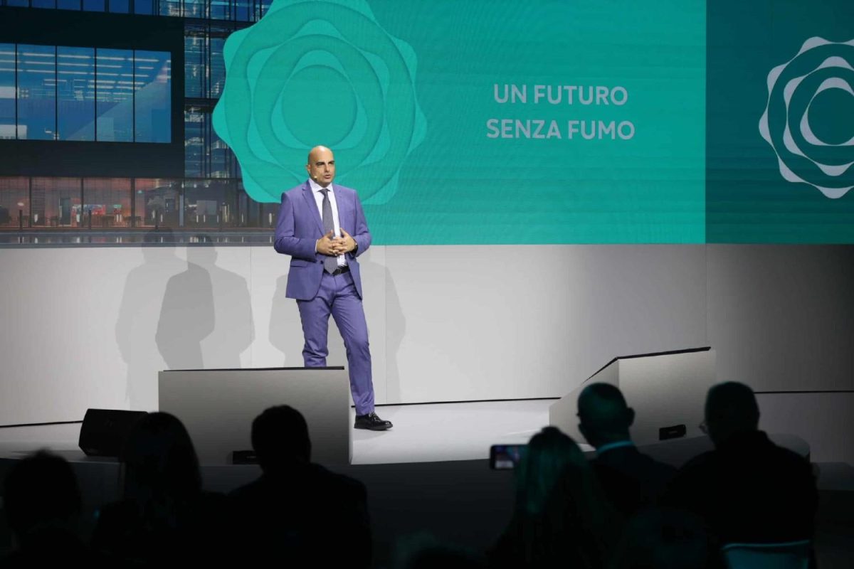 Galleria foto 'Arriva Iluma, la rivoluzione di Iqos. Non serve più pulirlo' - foto 4