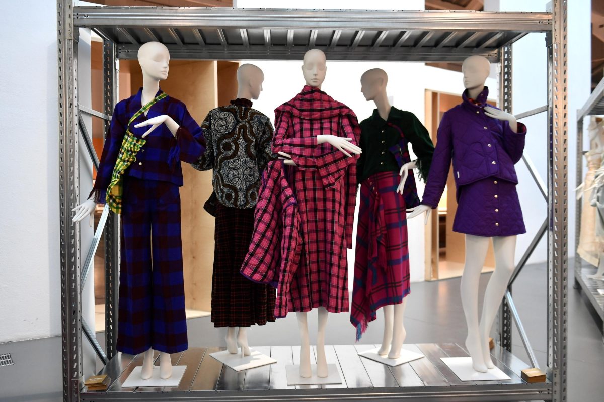 Galleria foto 'CNMI Sustainable Fashion Awards 2022, premiati e vip impegnati nell’etical fashion' - foto 23