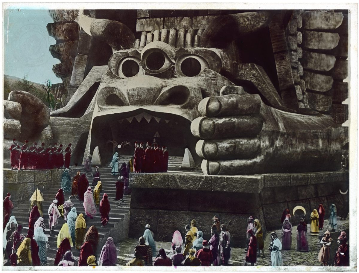 Galleria foto 'Prada invita a rivedere i cult-movie che riflettono sull’essere umano' - foto 5