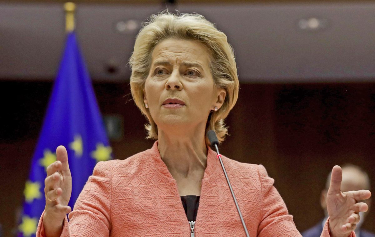Ursula Von der Leyen sta portando l’Europa nel baratro