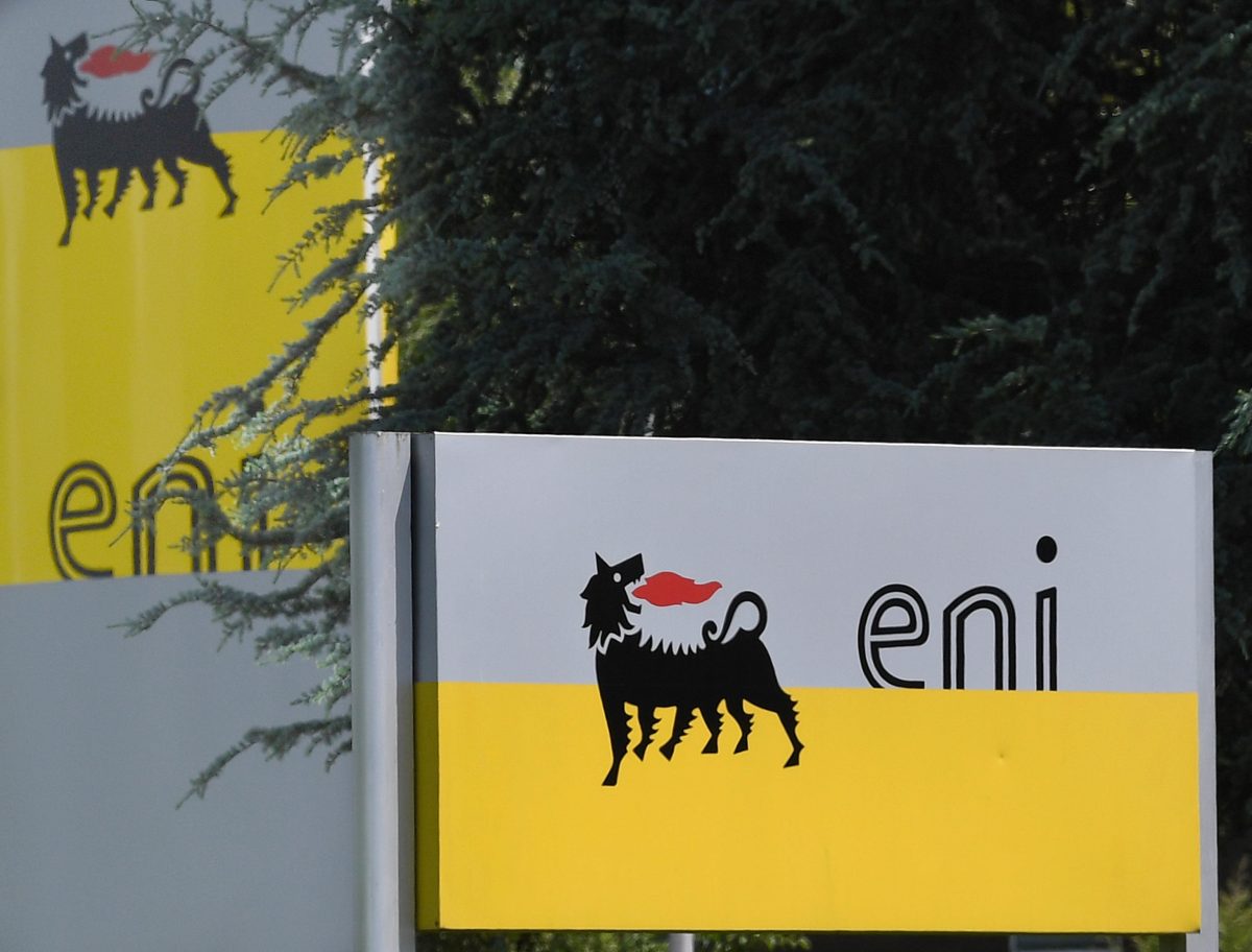 Eni batte le attese: utili oltre i 5 miliardi e crescita nella produzione di idrocarburi Eni batte le attese: utili oltre i 5 miliardi e crescita nella produzione di idrocarburi