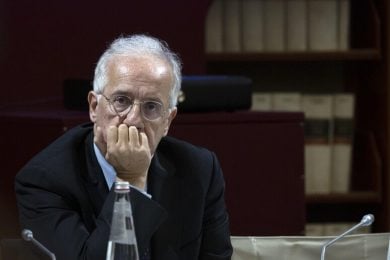 Libro di Veltroni regalato agli alunni. Ma nessuno ha avvertito i genitori