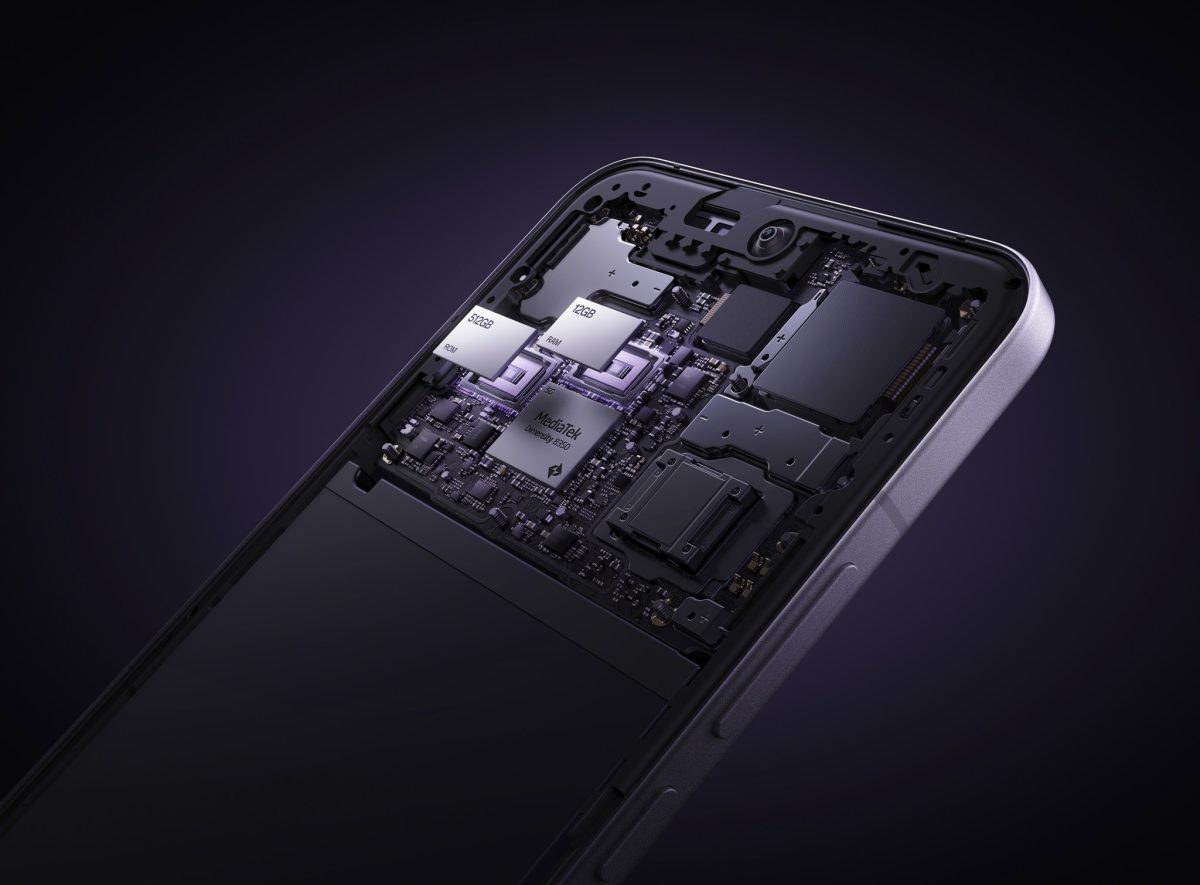 Galleria foto 'Oppo Reno 13 Pro, lo smartphone diventa subacqueo' - foto 3