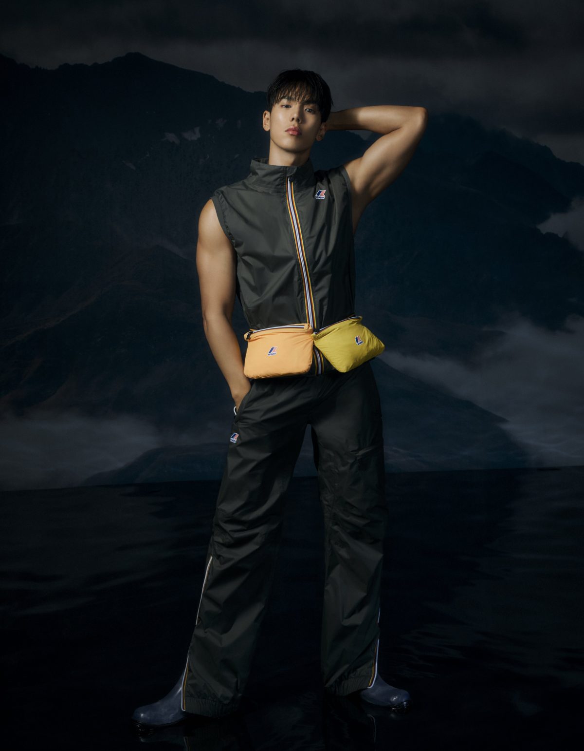 Galleria foto 'Milano Fashion Week: Shownu dei MONSTA X in passerella per i 60 anni di K-Way' - foto 2