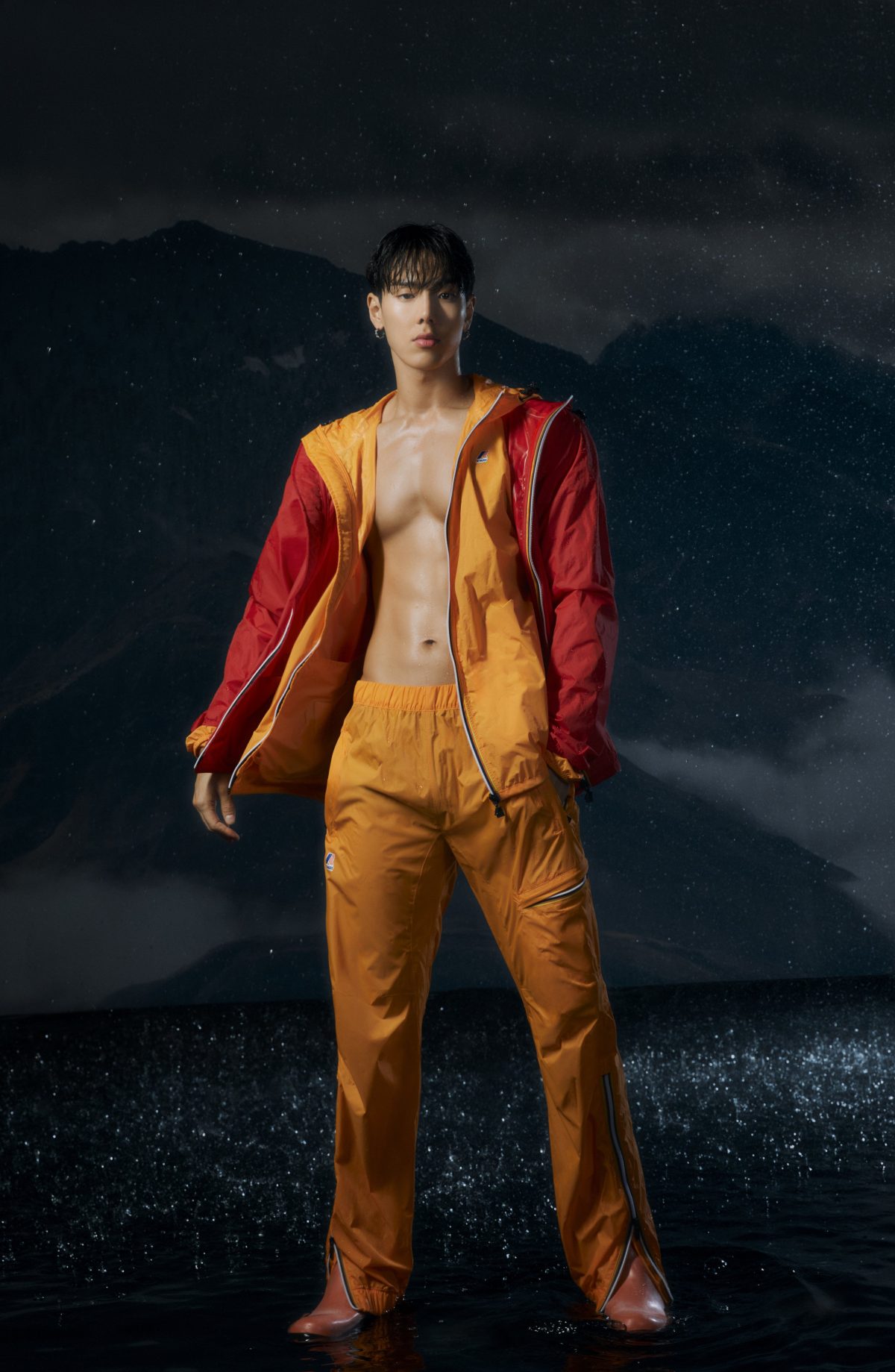 Galleria foto 'Milano Fashion Week: Shownu dei MONSTA X in passerella per i 60 anni di K-Way' - foto 7