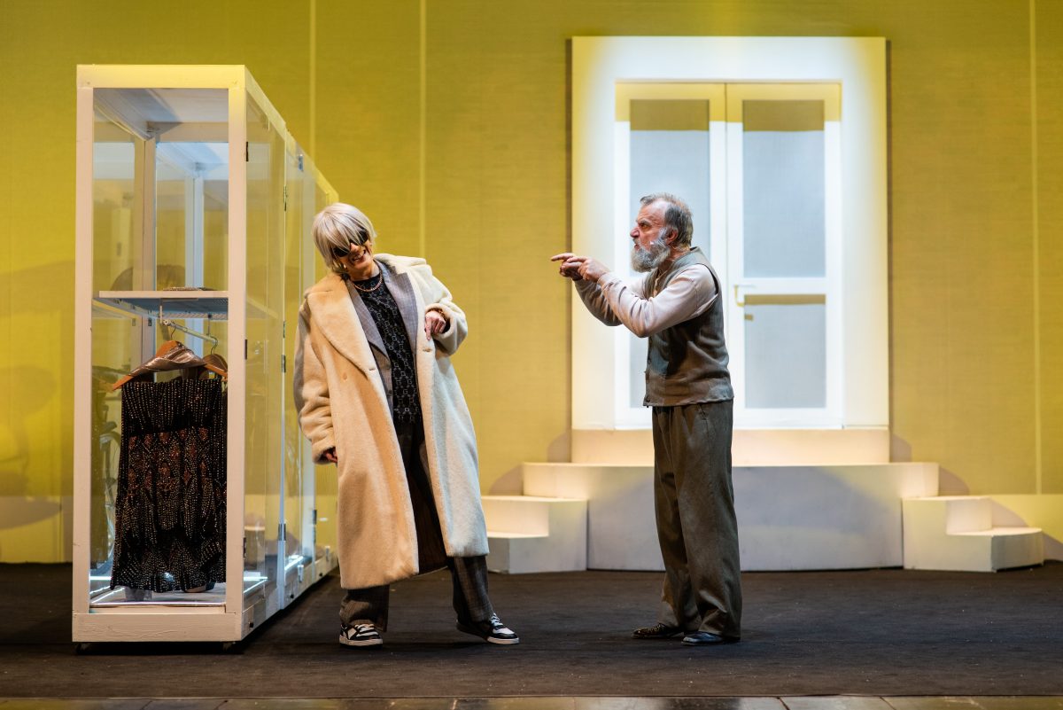 Un contemporaneo “Avaro” in scena al Manzoni