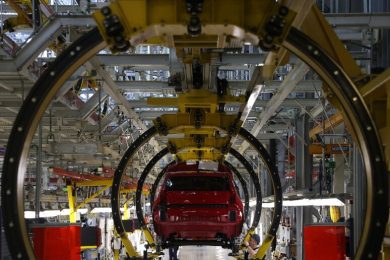 Germania: cresce la fiducia degli investitori, ma i segnali avvertono che la crisi resta