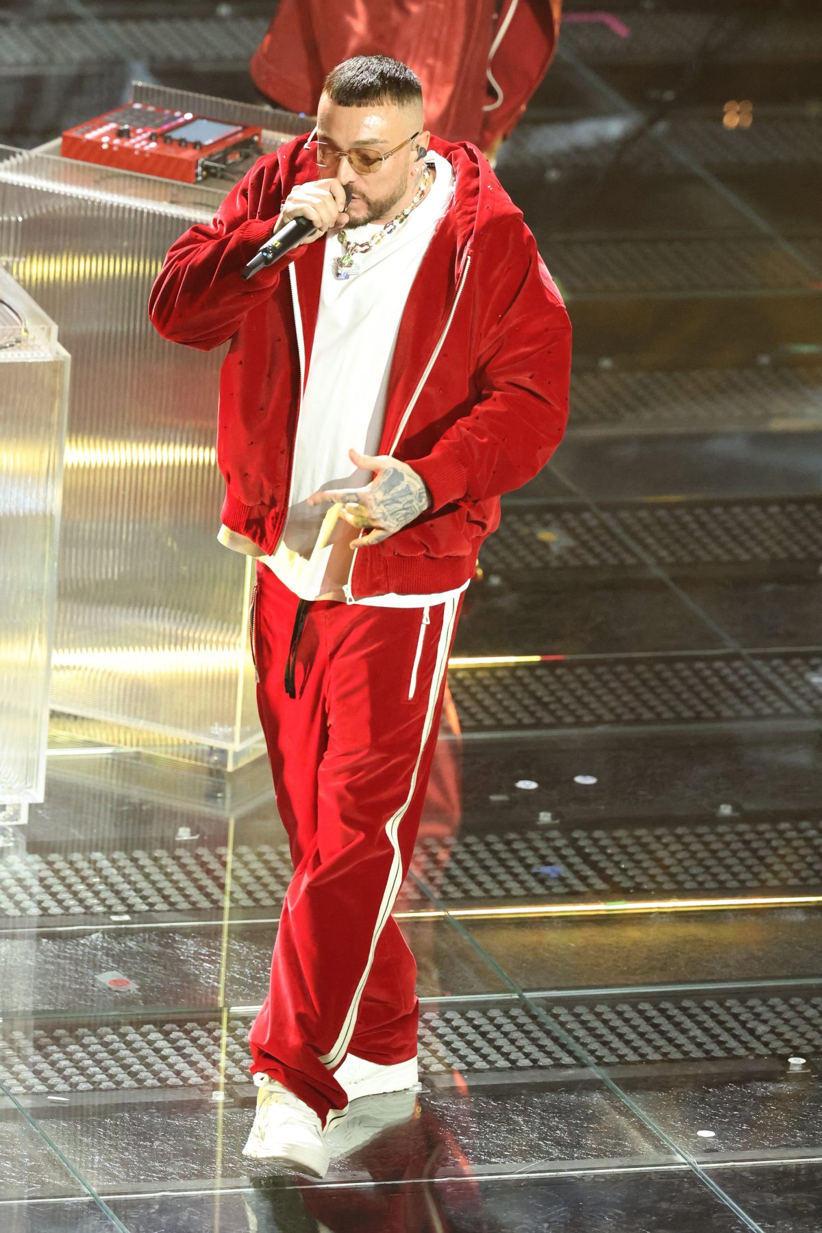 Galleria foto 'Sanremo 2025, le pagelle definitive dei look tra velluto e pezzi storici' - foto 4