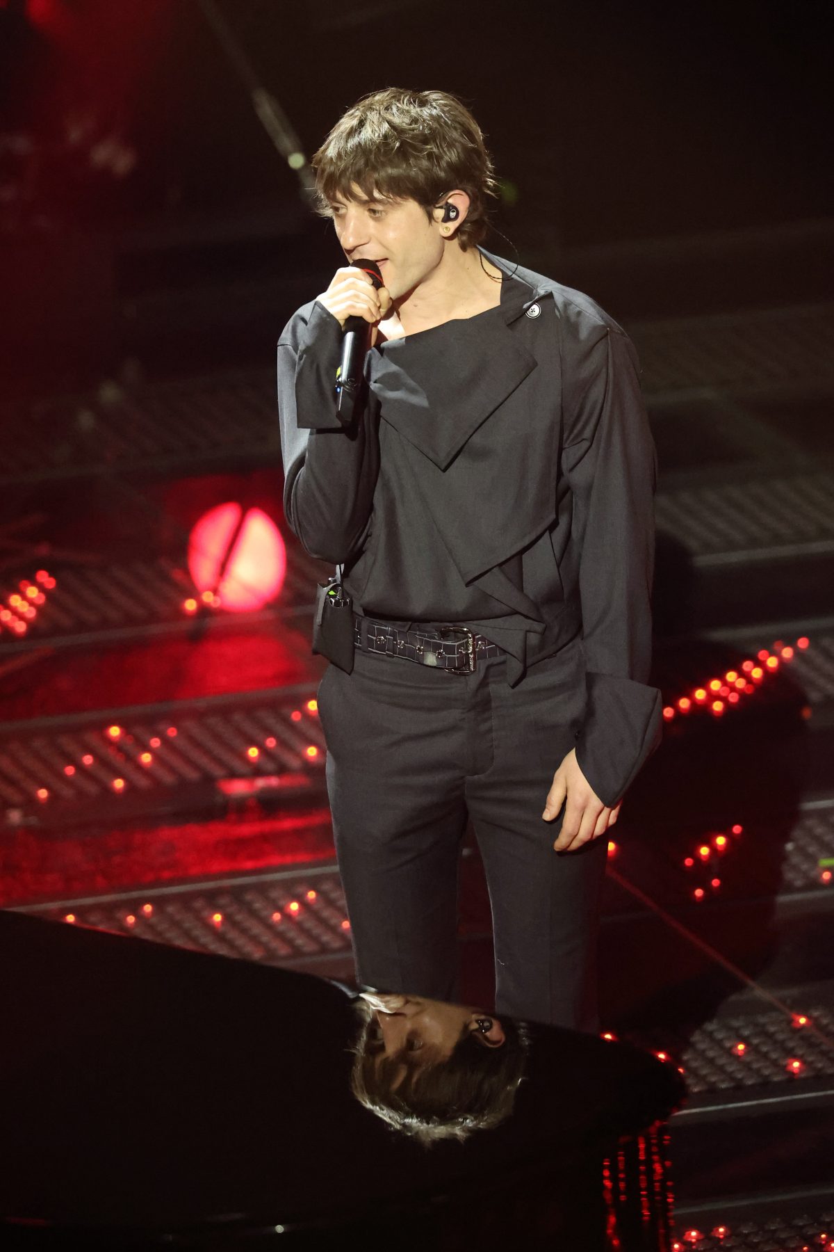 Galleria foto 'Sanremo 2025: le pagelle dei look della serata cover' - foto 33