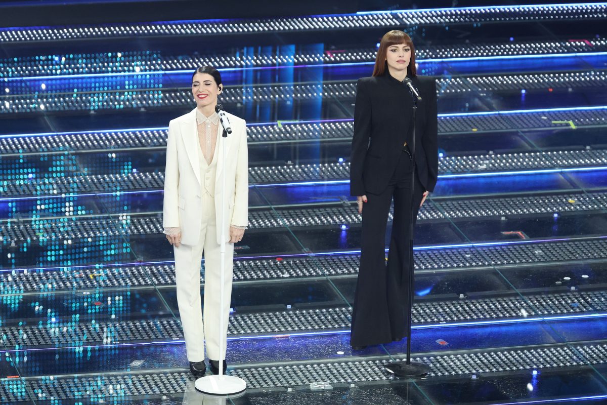 Galleria foto 'Sanremo 2025: le pagelle dei look della serata cover' - foto 6