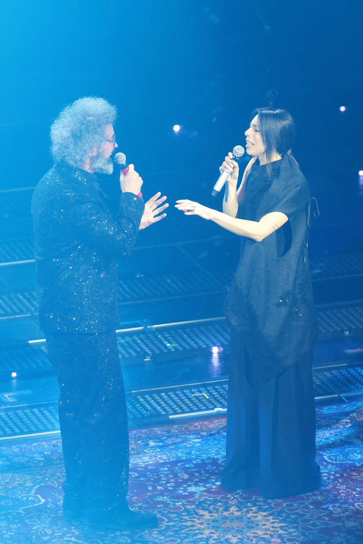 Galleria foto 'Sanremo 2025: le pagelle dei look della serata cover' - foto 4