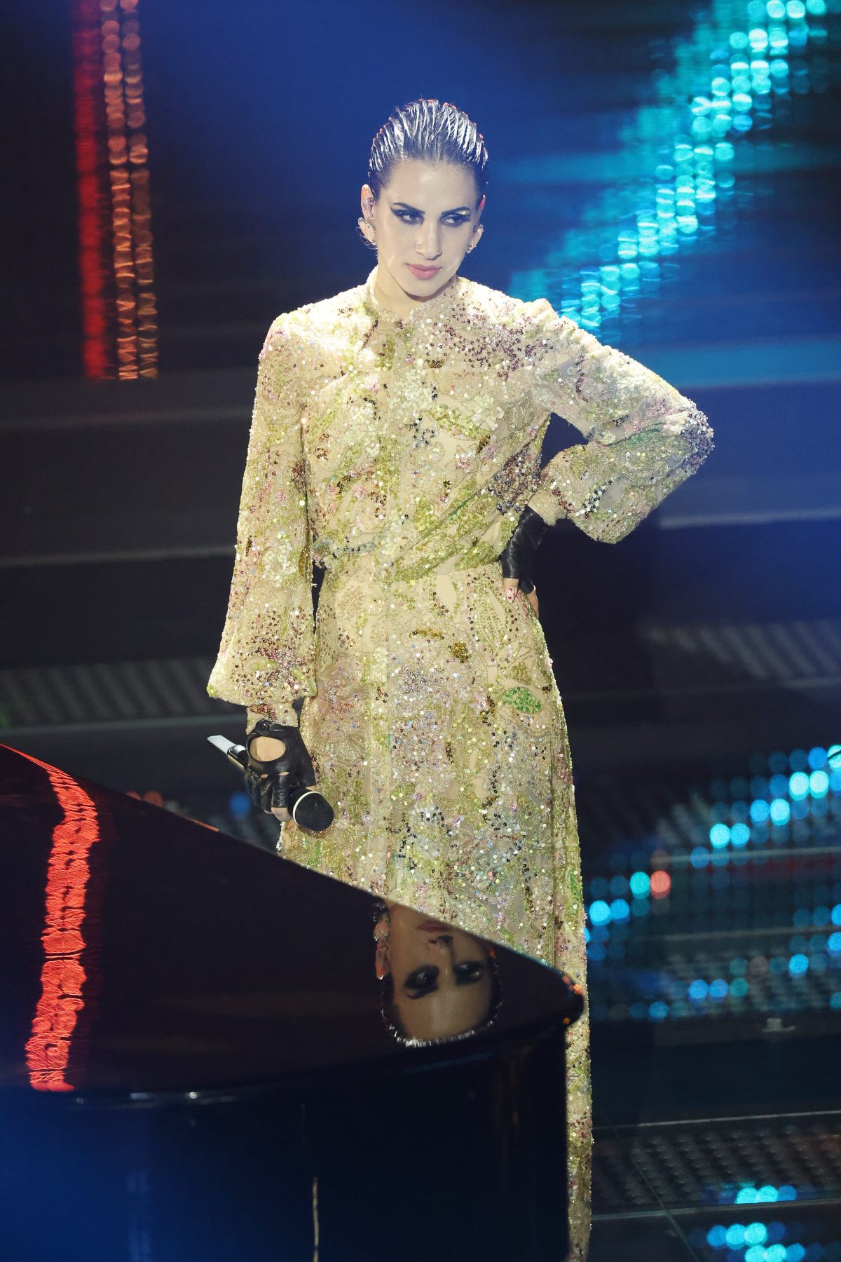 Galleria foto 'Sanremo 2025: le pagelle dei look della serata cover' - foto 2