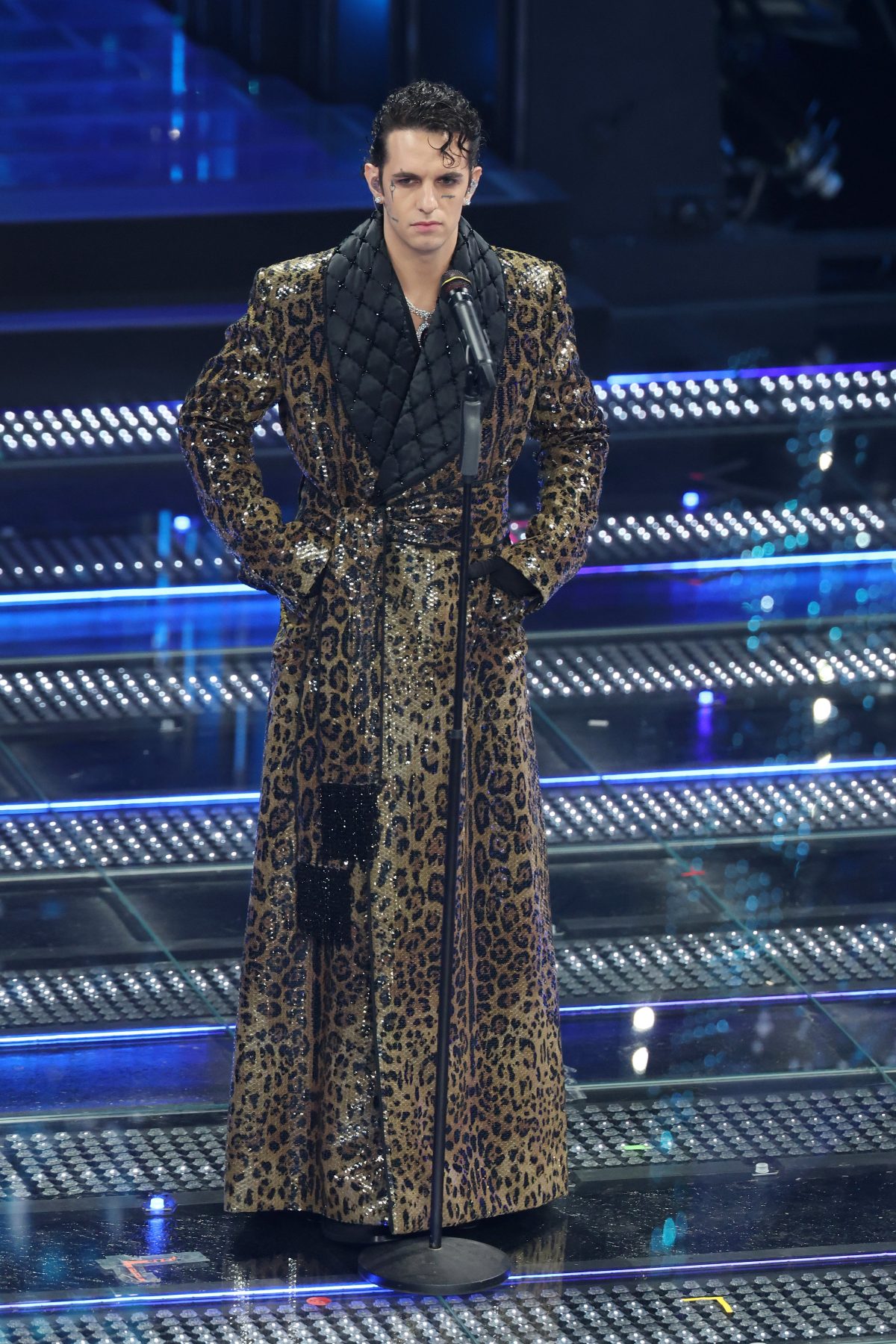 Galleria foto 'Sanremo 2025: le pagelle dei look della serata cover' - foto 20