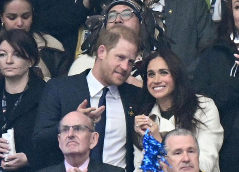 Meghan Markle, il bacio a Harry d’Inghilterra è un messaggio al mondo (e a Trump) – Foto