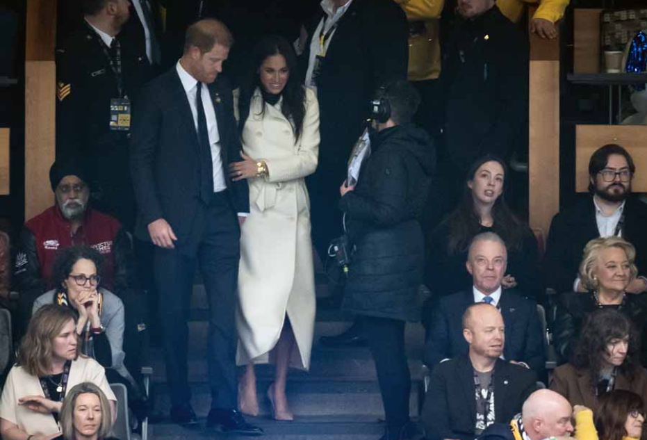 Meghan Markle, il bacio a Harry d’Inghilterra è un messaggio al mondo (e a Trump) – Foto