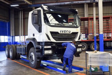 Iveco ai massimi storici spinta dalle attività della Difesa. Per gli analisti la corsa non è finita