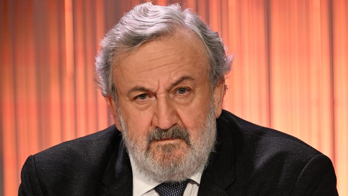 Crisi idrica in Puglia, lo scontro si fa politico Crisi idrica in Puglia, lo scontro si fa politico