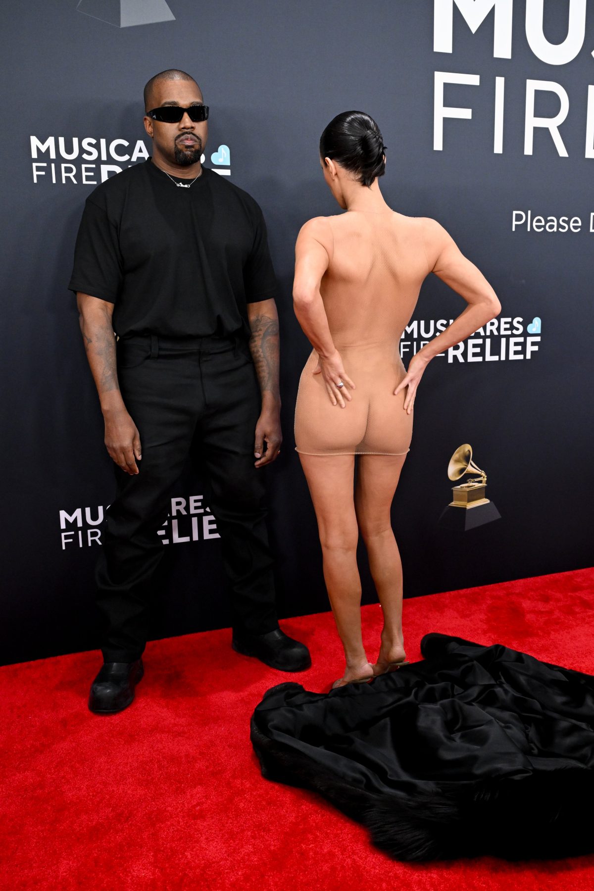 Galleria foto 'L’abito trasparente di Bianca Censori è davvero osceno?' - foto 9