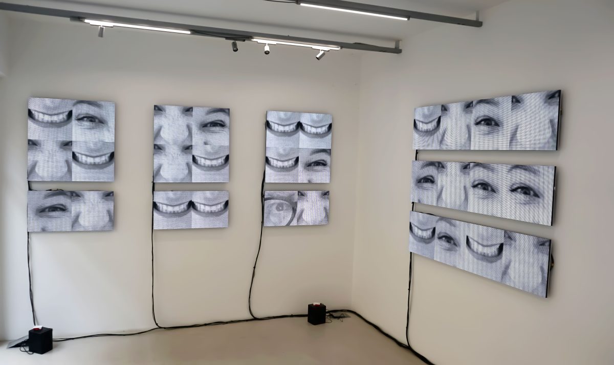 Galleria foto '“Superconnection”, a Milano la mostra interattiva che riflette sulla dipendenza da smartphone' - foto 4