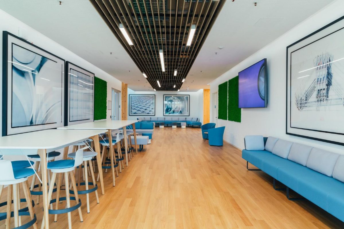 Galleria foto 'Industria 4.0, Philip Morris inaugura un nuovo centro per l’alta formazione' - foto 2