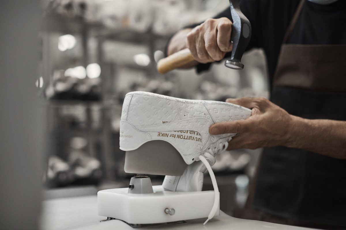 Galleria foto 'Louis Vuitton presenta Nike Air Force 1 by Virgil Abloh' - foto 12