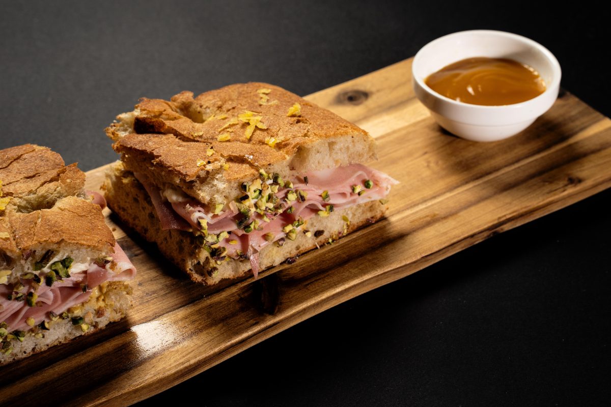 Galleria foto 'World Burger Day, la festa del panino più amato (e rivisto così)' - foto 8