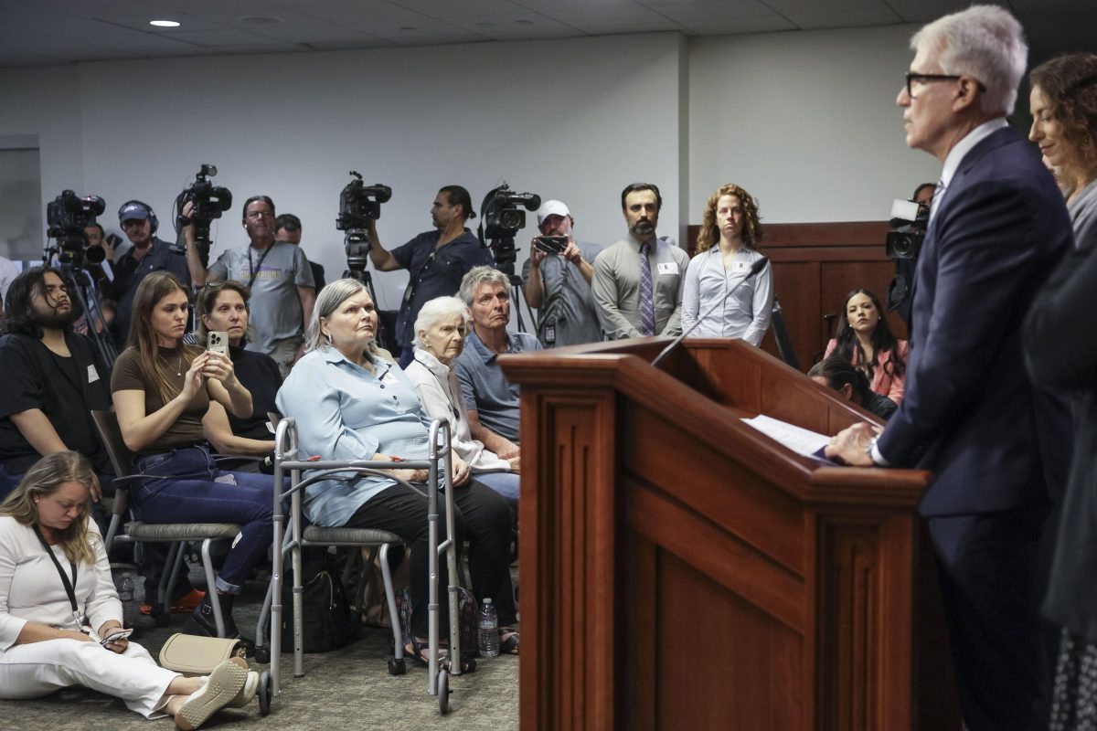 Galleria foto 'Svolta nel caso Menendez: la serie Netflix riapre il caso' - foto 2