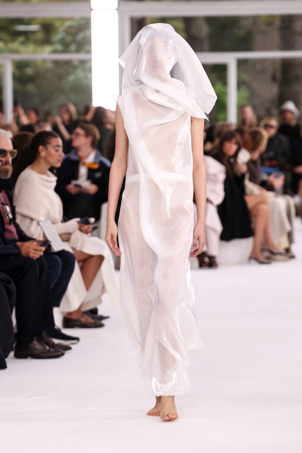 Galleria foto 'Luci e ombre alla Paris Fashion Week' - foto 2