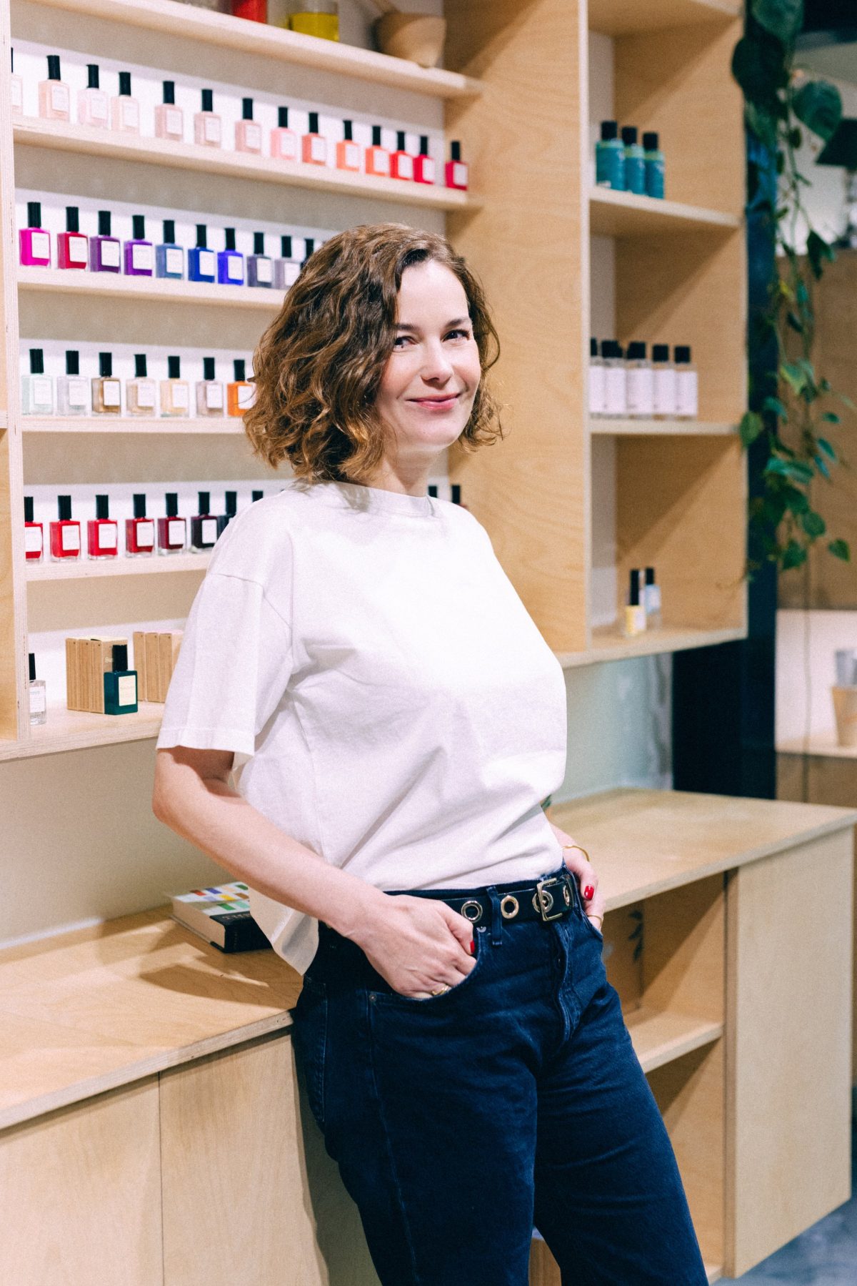 Galleria foto 'La manicure dell’estate? «Vibrante come un tuffo nel mare blu»' - foto 12