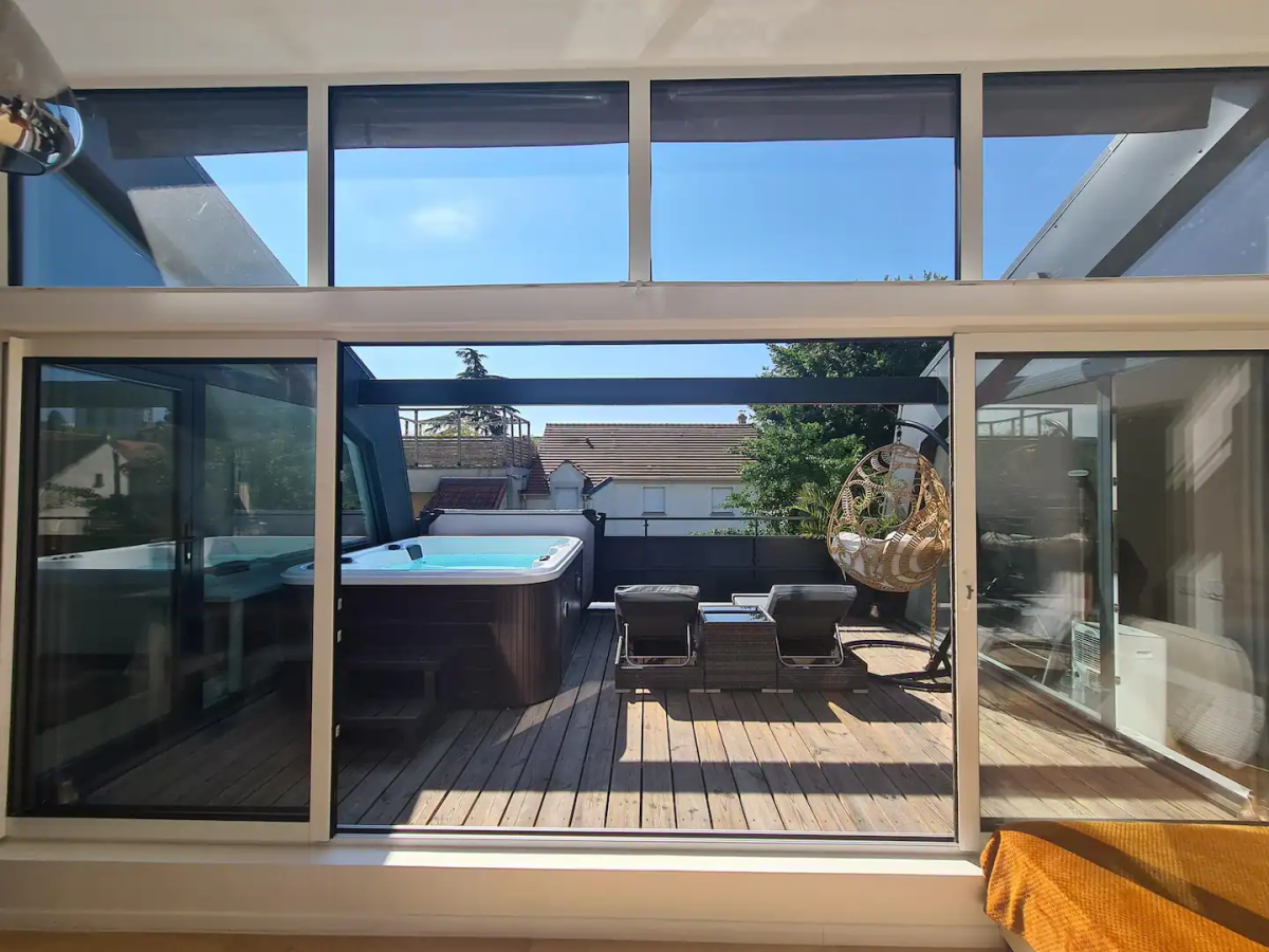 Galleria foto 'Parigi, boom di turisti in vista delle Olimpiadi' - foto 4