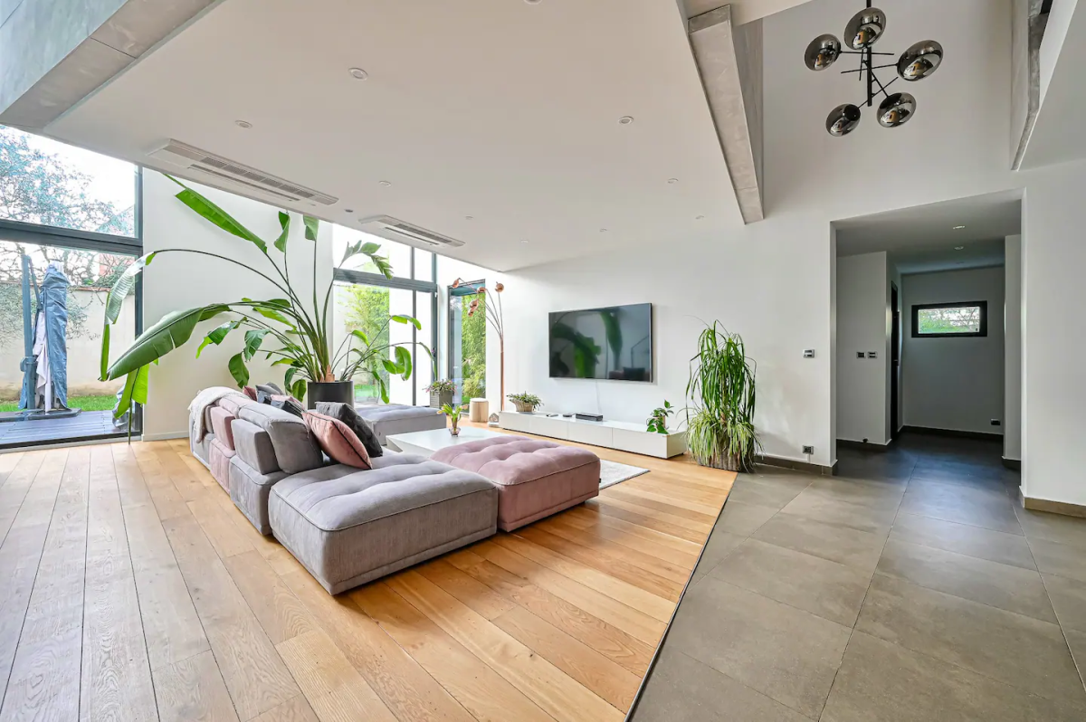 Galleria foto 'Parigi, boom di turisti in vista delle Olimpiadi' - foto 7