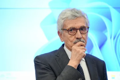 D’Alema ora fa lo 007 della domenica: flop con cinesi e brasiliani per conto di Kiev