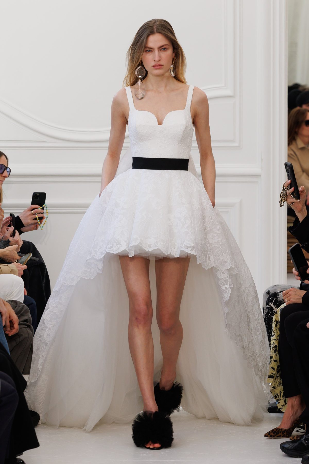 Galleria foto 'Paris Fashion Week: l’archivio ritrovato di Hubert de Givenchy' - foto 2