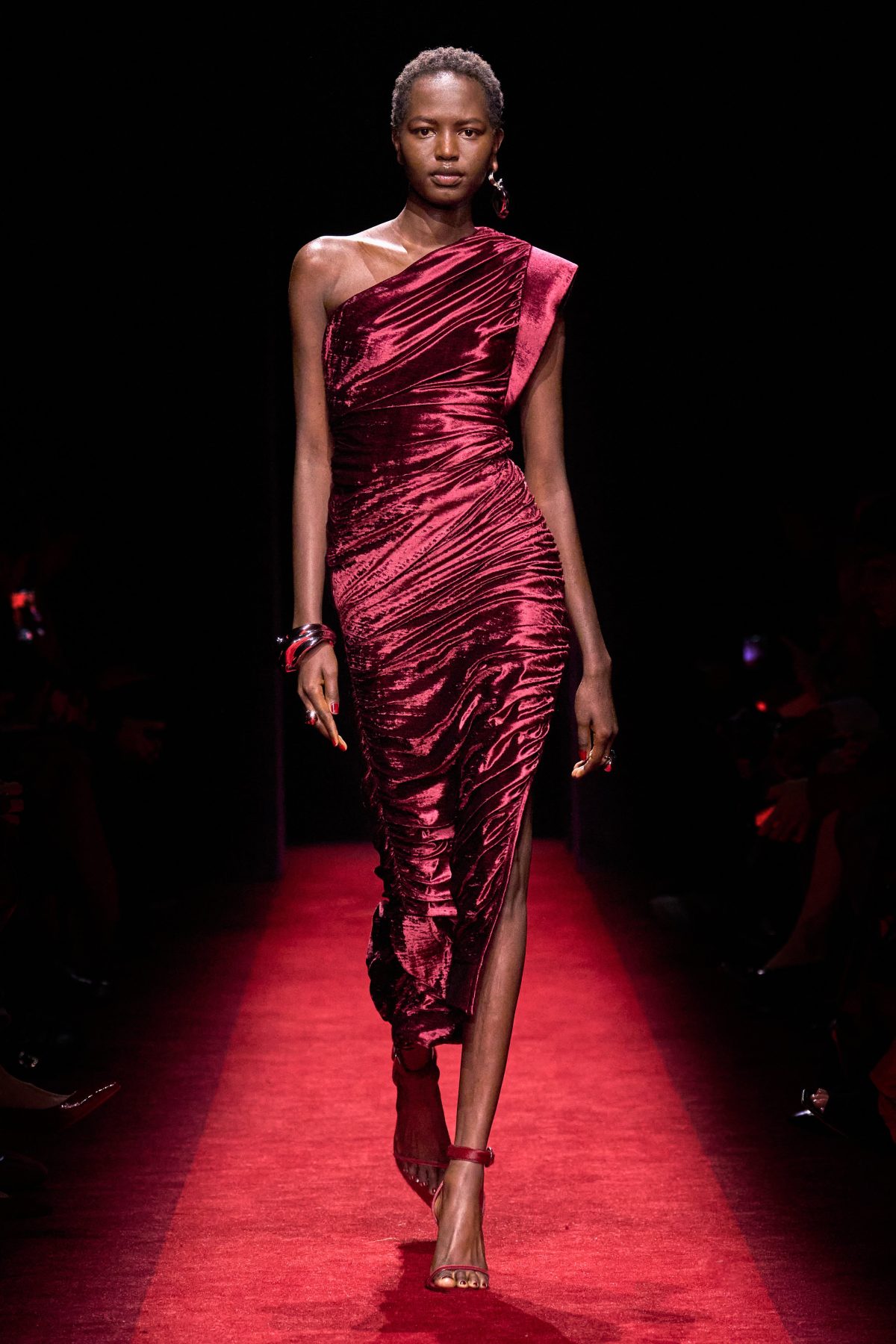 Galleria foto 'Milano Fashion Week: il meglio dalle passerelle' - foto 15