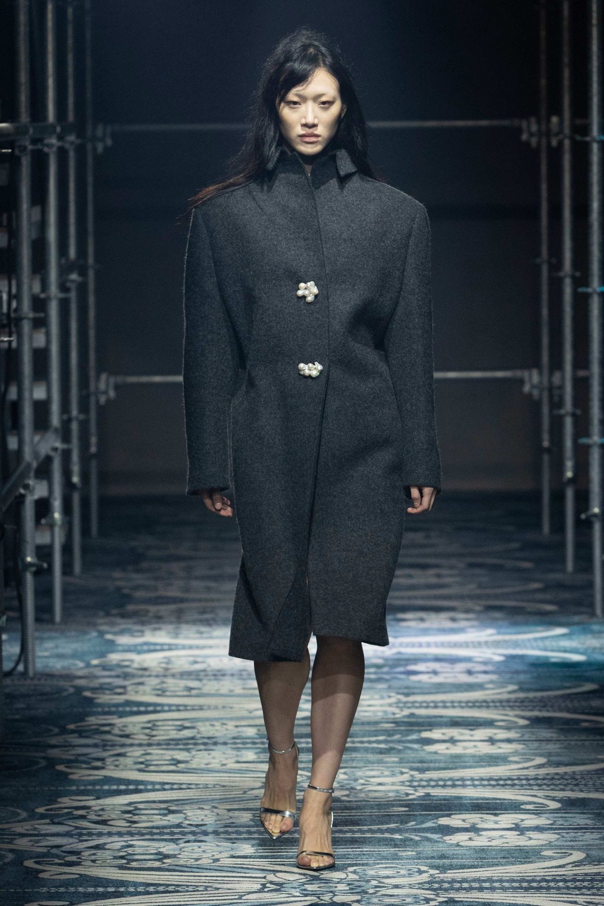 Galleria foto 'Milano Fashion Week: Prada si interroga sulla femminilità' - foto 6