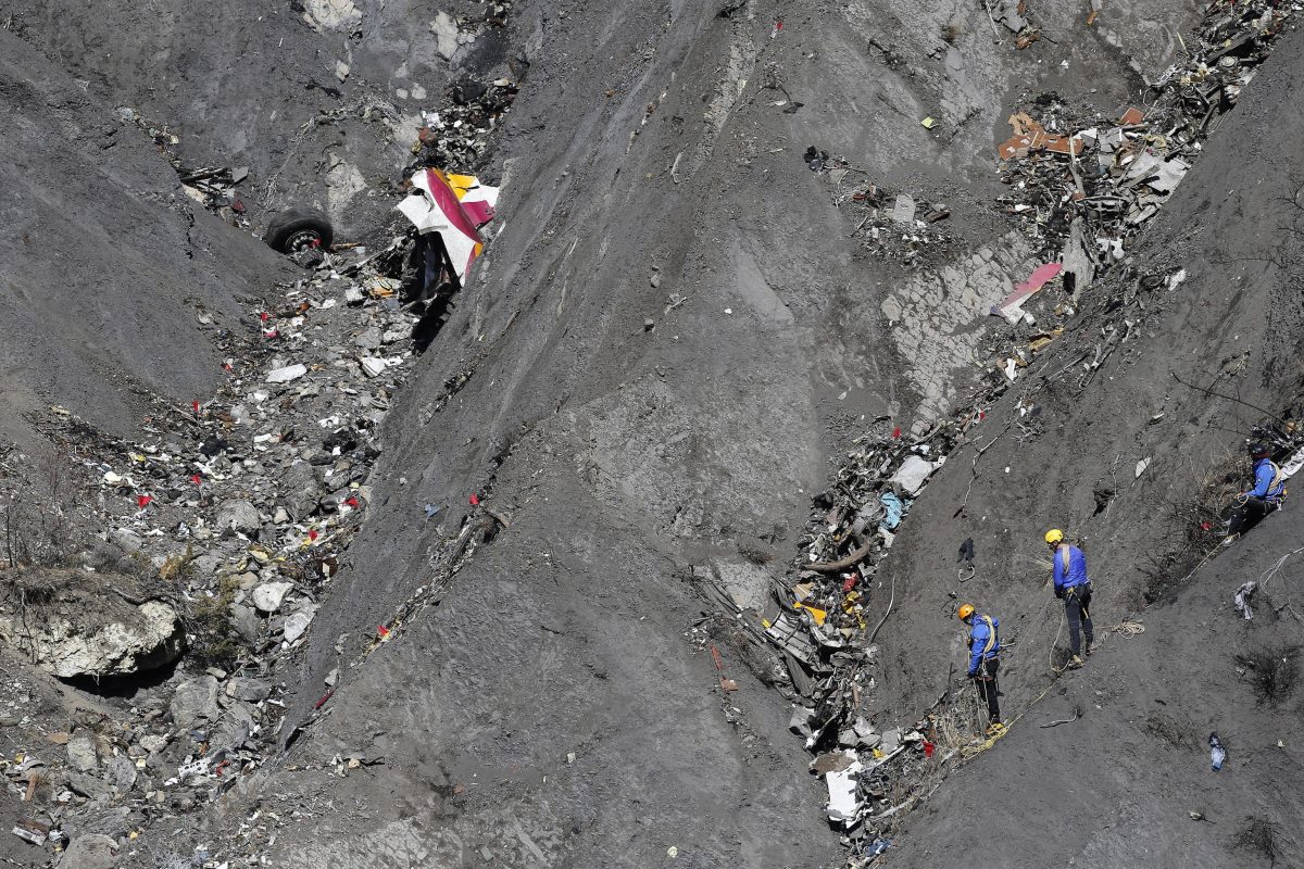 Galleria foto 'Airbus Germanwings, dieci anni fa il disastro aereo: il suicidio del pilota che portò con sé 150 passeggeri' - foto 6