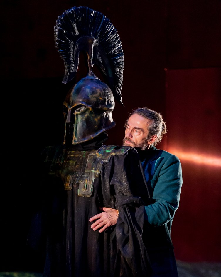 Al Manzoni va in scena l’Iliade