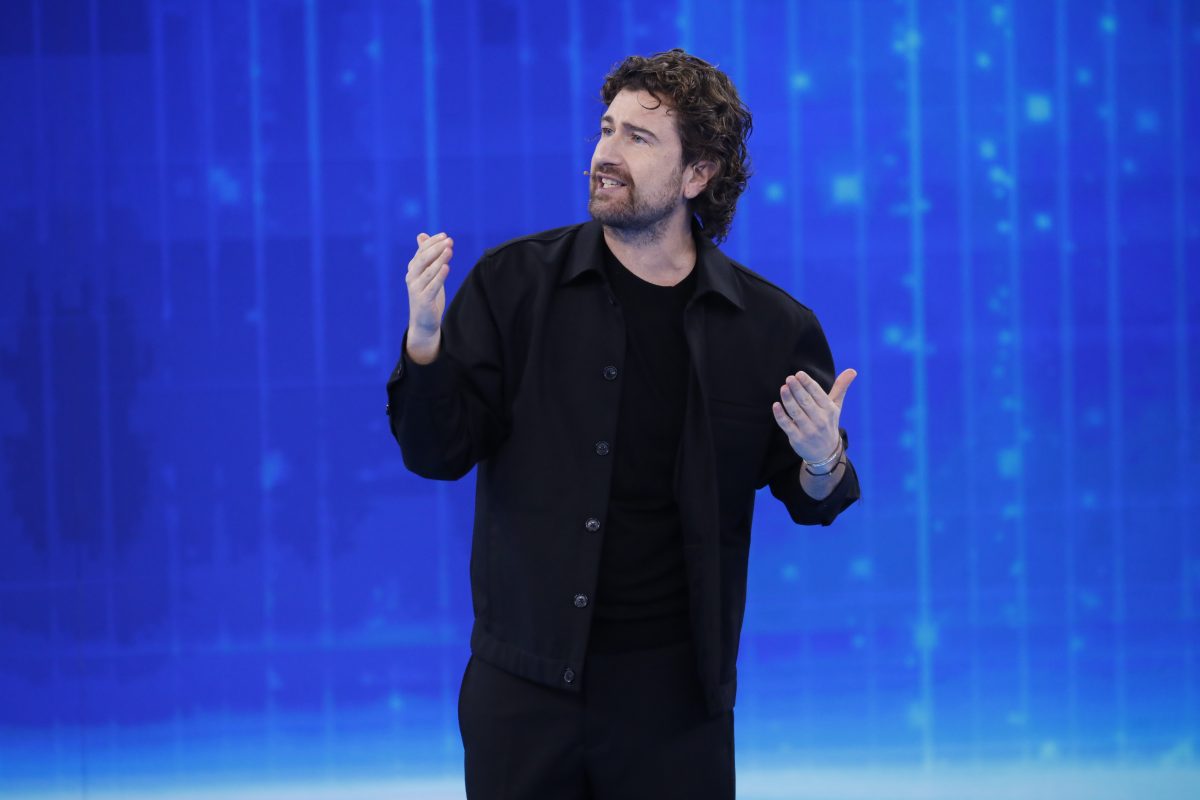 Galleria foto 'Amici 2025: Al via il serale, ecco la squadra completa' - foto 19