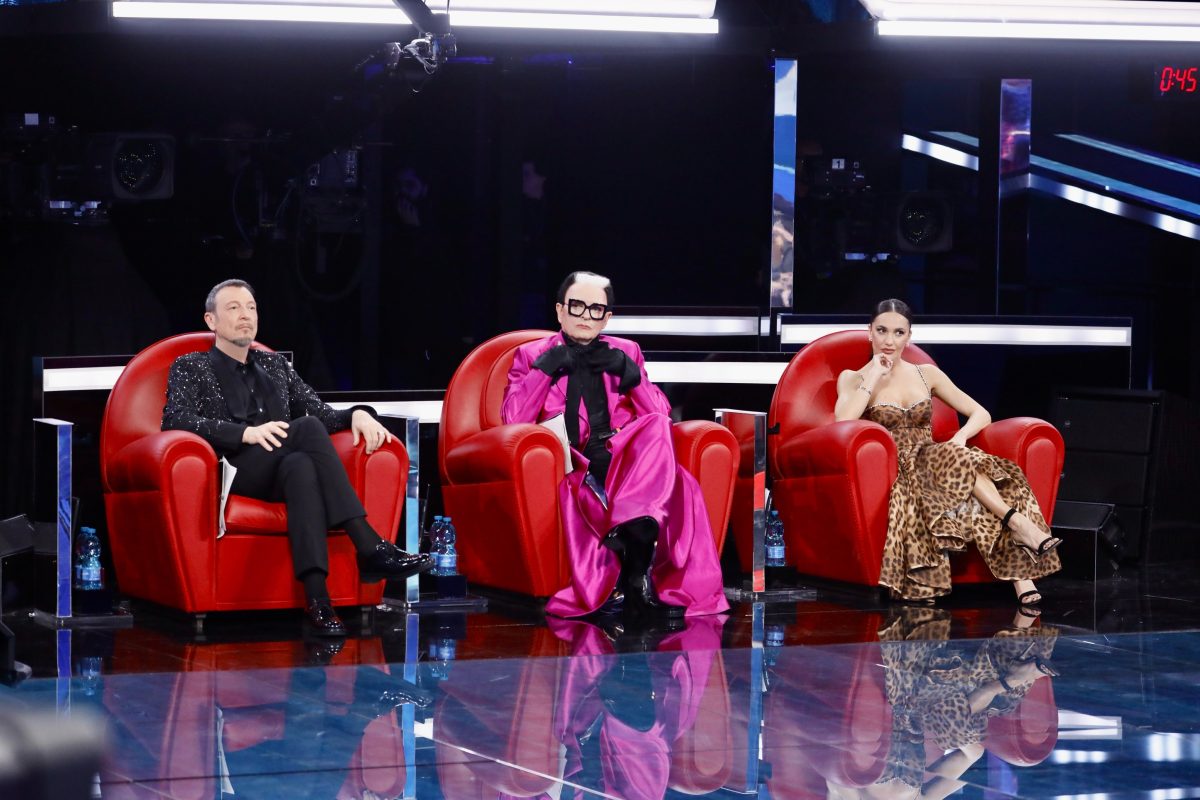 Galleria foto 'Amici 2025: Al via il serale, ecco la squadra completa' - foto 22