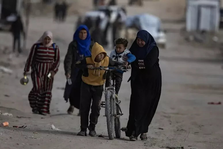 L’Egitto pronto ad accogliere temporaneamente fino a mezzo milione di abitanti di Gaza L’Egitto pronto ad accogliere temporaneamente fino a mezzo milione di abitanti di Gaza